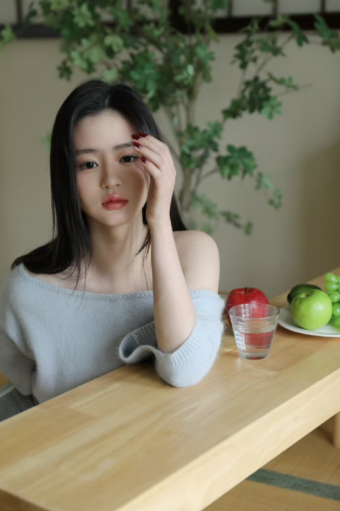 曲婉婷患癌消息震惊娱乐圈，消失已久的她再次成为焦点